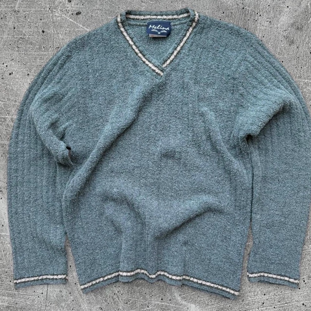 VINTAGE Melina Cozy Fuzzy V-Neck Sweater in Teal Green - Size Small